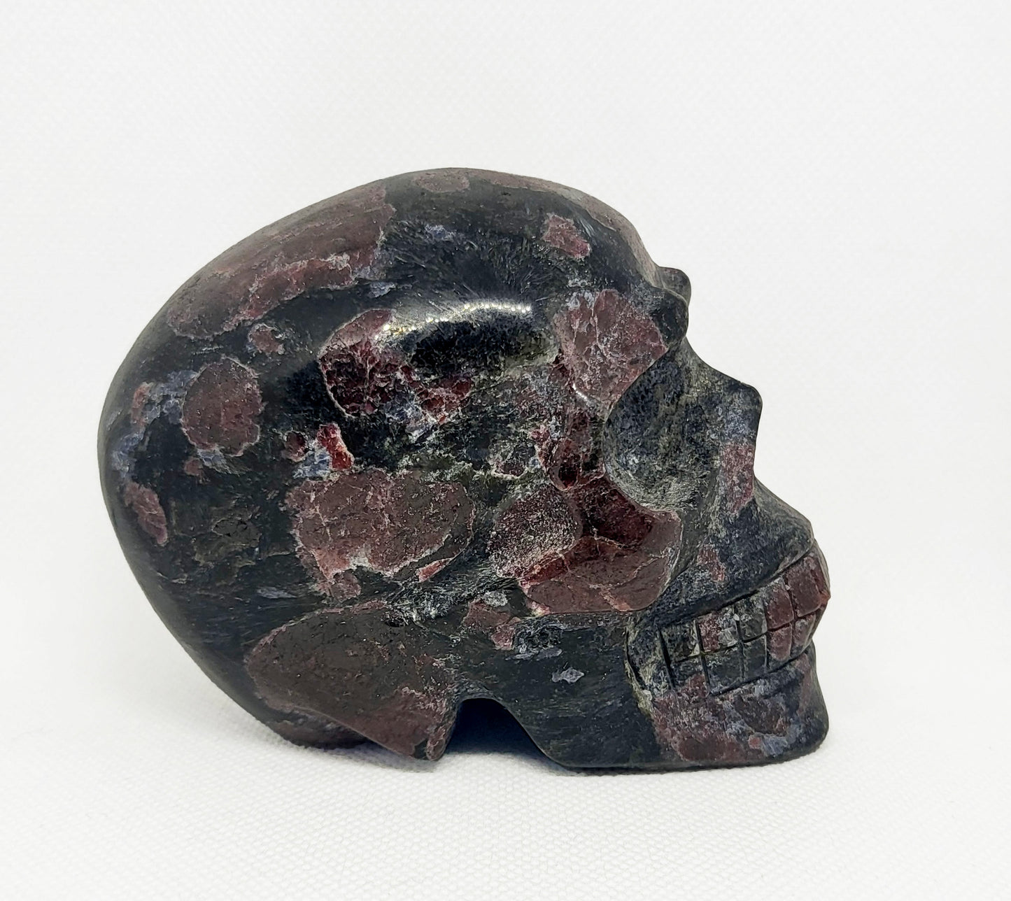 Skull, Eudyalite SKL409